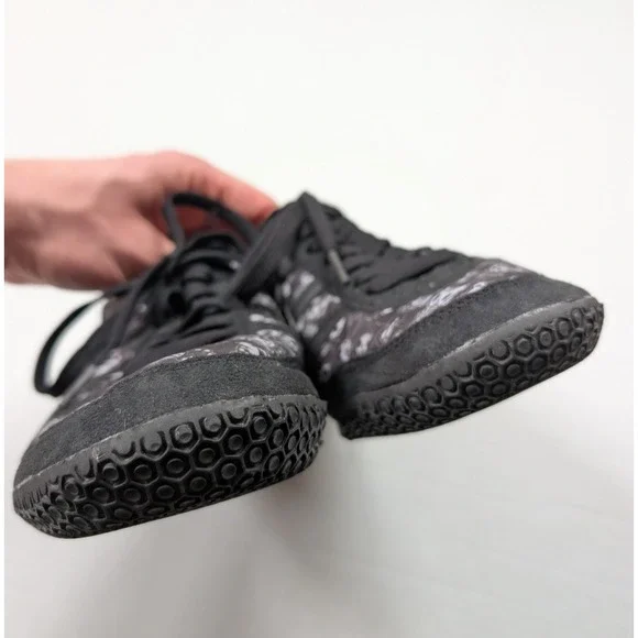 Onitsuka Tiger x Tokidoki Mens 9 Black Ultimate 81 D53AQ-9090 Cartoon Print - Picture 6 of 12